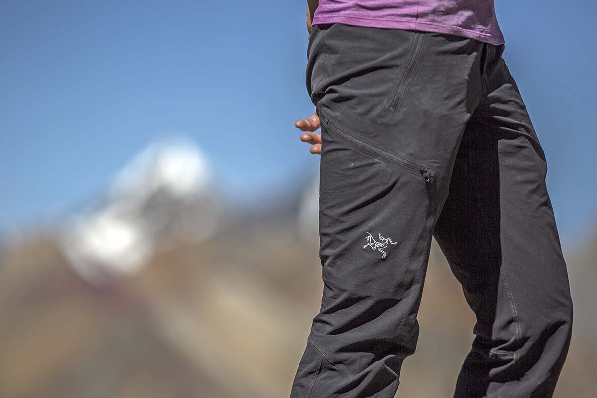 A close up view of the thigh pockets on the Arc'teryx Gamma pants.