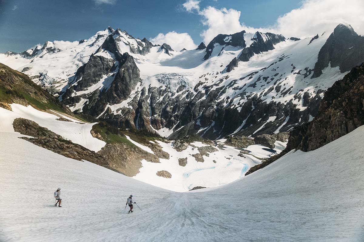 Two hikers descending into White Rock Lakes