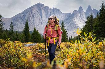 A woman backpacking in the Wind River Range, Wyoming